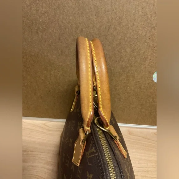 ✅AUTHENTIC LOUIS VUITTON ALMA PM - Picture 8 of 10